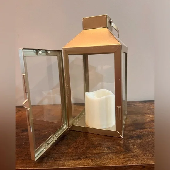 Lantern - Picture 2 of 5